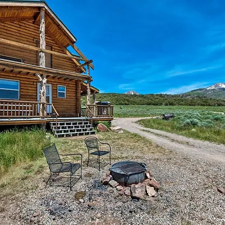 Cabin With Fire Pit, Views And Bbq 18 Mi To Moab! Exterior photo