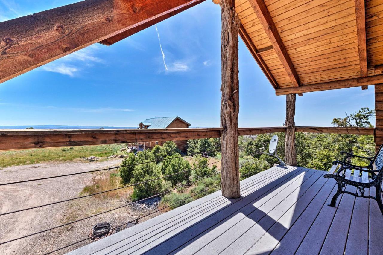 Ferienhaus With Fire Pit, Views And Bbq 18 Mi To Moab!